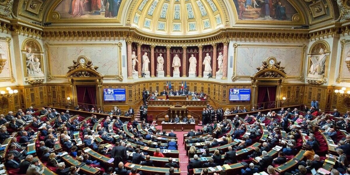 Transports : le Sénat adopte la loi-cadre, péages et billets au cœur du compromis