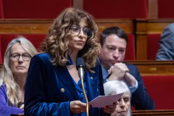 Une pétition à 300 000 signatures bouscule la loi sur les « formes renouvelées » de l’antisémitisme