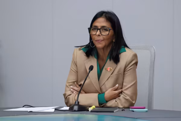 Venezuela : les États-Unis lèvent les sanctions contre la présidente par intérim et relancent les relations