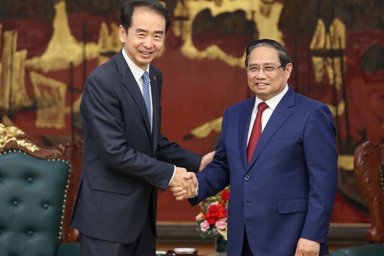 Vietnam–Chine : Hanoï réaffirme ses liens stratégiques lors d’un échange avec l’ambassadeur chinois