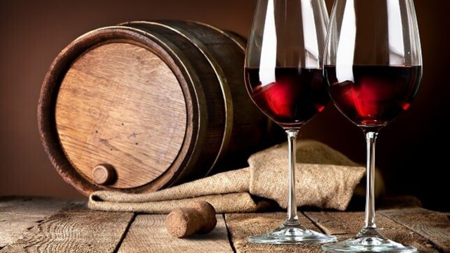 Vin français, l’addition 2025 : petite récolte et exportations en baisse