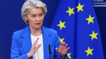 Von der Leyen compare la chute d’Orban à un tournant historique pour la liberté en Hongrie