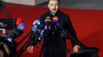 Zelensky accuse Israël d’acheter des céréales « volées » : Kiev prépare des sanctions