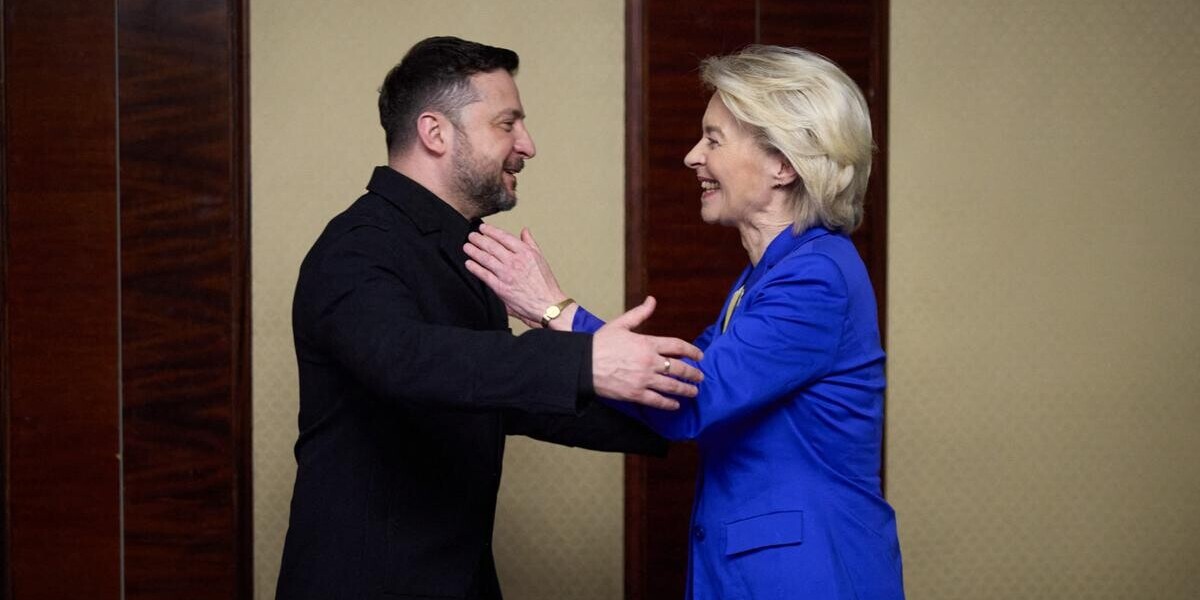 L'UE débloque un prêt de 90 milliards d'euros à l'Ukraine après le retrait hongrois