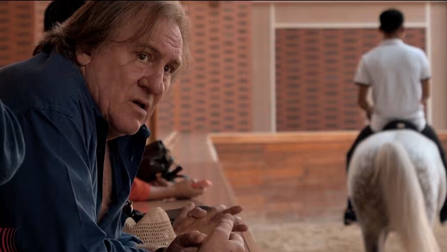 In a dramatic turn of events, Gérard Depardieu has dropped his lawsuit against "Complément d'enquête," which he accused of "illegal editing."