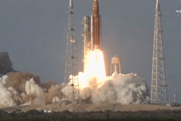 VIDÉO - Artemis II : les quatre astronautes ont décollé pour un voyage historique autour de la Lune