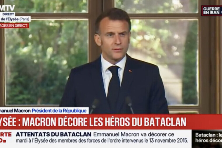 «Chaque pas était un risque» : Emmanuel Macron rend hommage aux héros du Bataclan lors d’une remise de la Légion d’honneur à l’Élysée