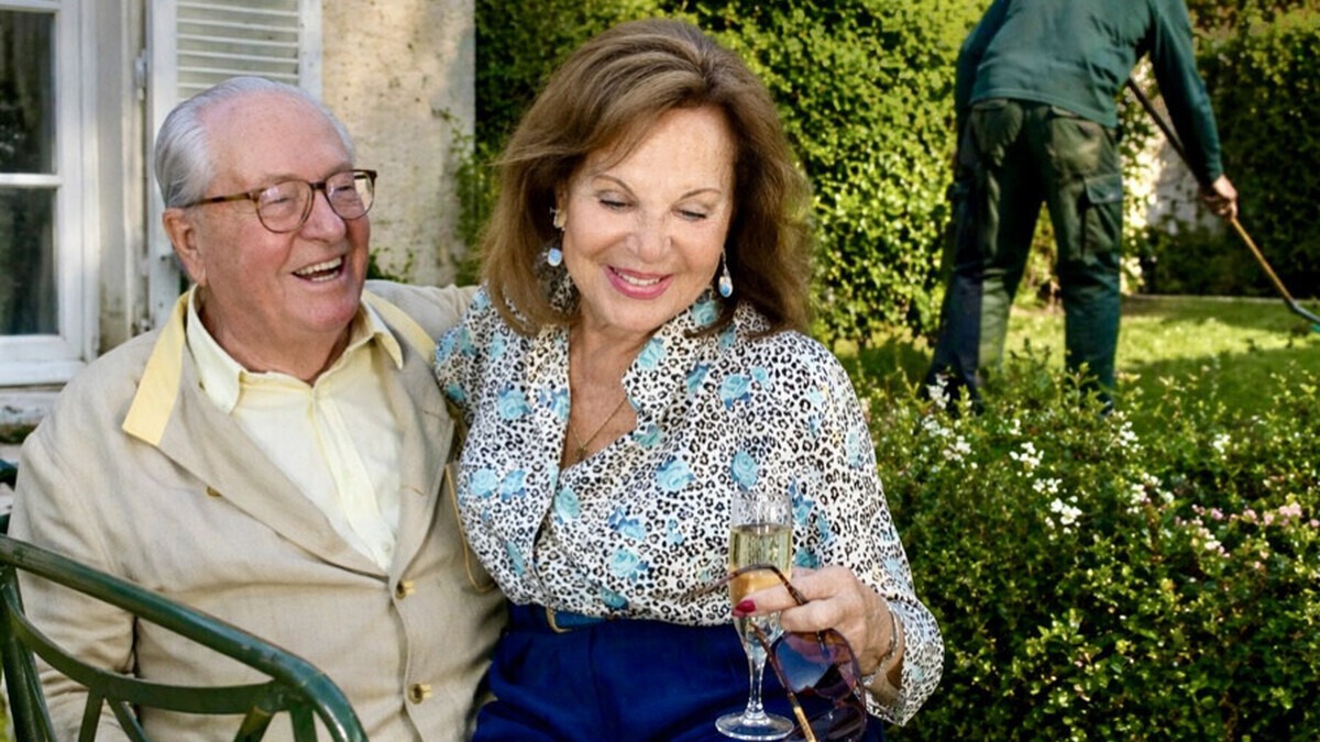 Insolite - Le jardinier des Le Pen expulsé vers le Maroc, faute de papiers en règle