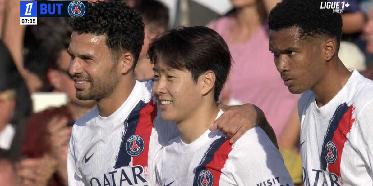 — Ligue 1 : le PSG s’impose 3-0 à Angers et fonce vers le titre