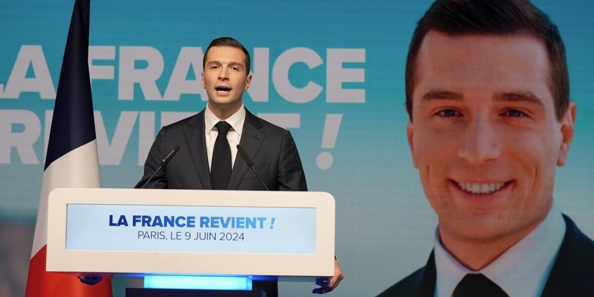 Jordan Bardella annonce qu'il retirera le drapeau européen de l'Élysée s'il est élu