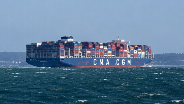 Un cargo français touché par un projectile dans le détroit d’Ormuz, plusieurs marins blessés