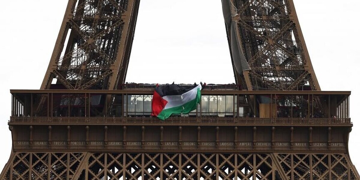 Action propalestinienne au sommet de la tour Eiffel : six militants renvoyés devant la justice