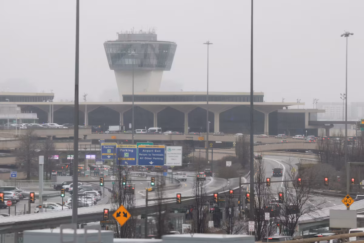 Newark Airport: United Airlines plane hits lamppost during landing