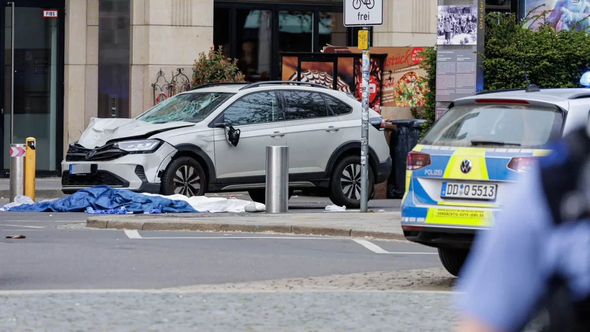 Allemagne : une voiture fonce dans une zone piétonne à Leipzig, deux morts