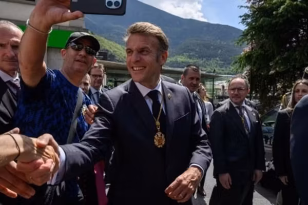 Andorre: un touriste français interpellé avec deux « armes longues » le jour de la visite d'Emmanuel Macron