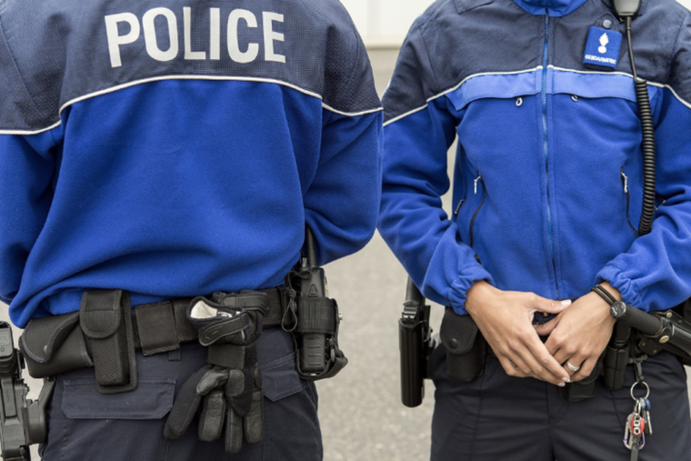Attaque au couteau dans une gare suisse : trois blessés près de Zurich
