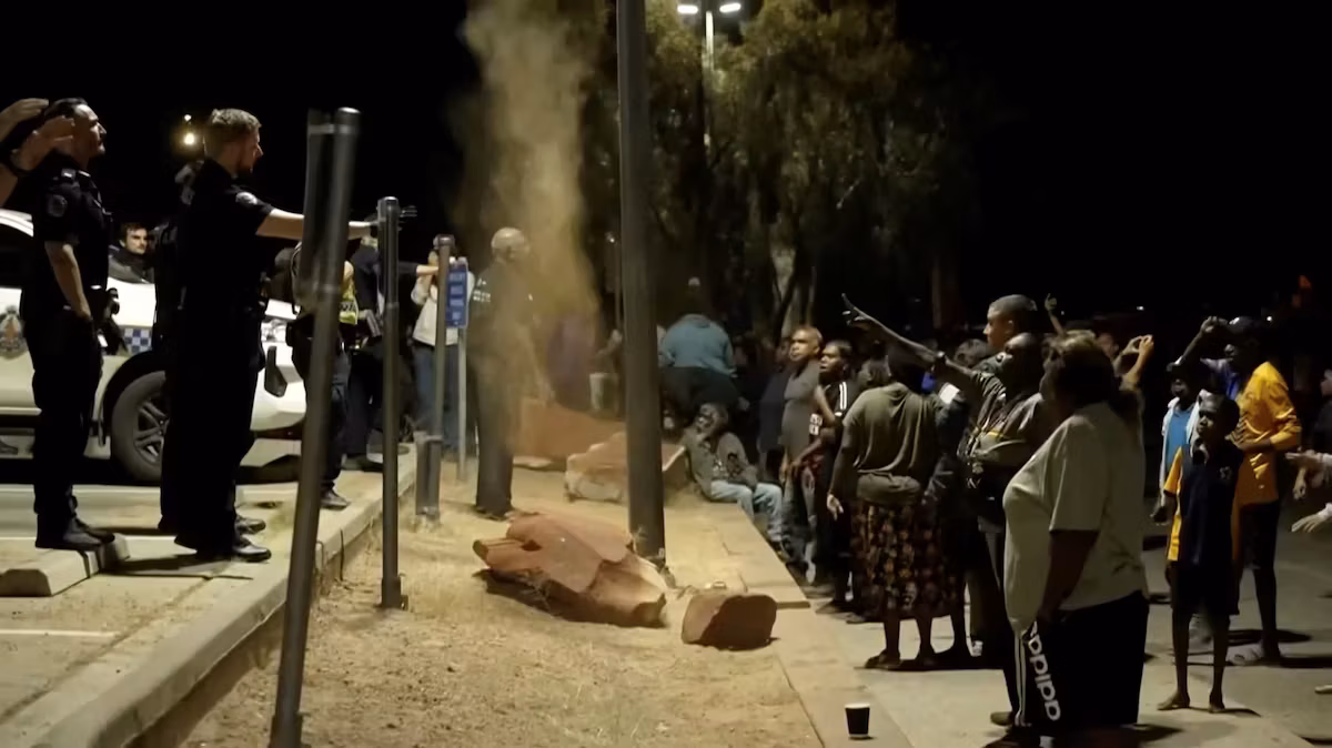 Australia: Man charged after the murder of an Indigenous girl, riots break out in Alice Springs