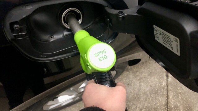 Carburants : l’aide de 50 euros pour les « grands rouleurs modestes » est actée, reste l’épreuve du réel Carburants : l’aide de 50 euros pour les « grands rouleurs modestes » est actée, reste l’épreuve du réel
