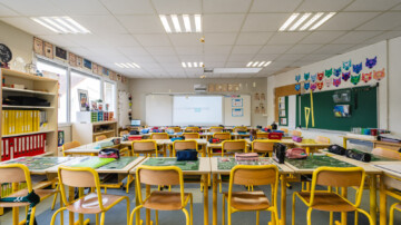 Congé de naissance rétroactif : l’école se prépare à une rentrée 2026 sous tension