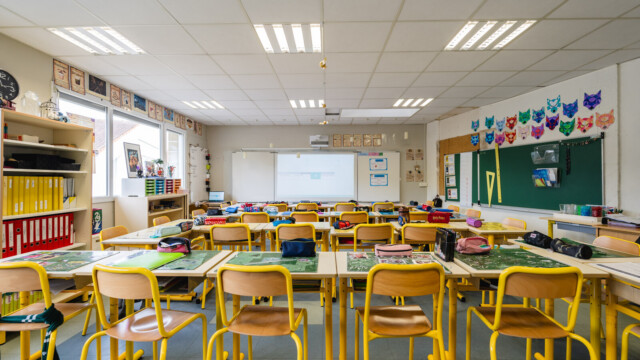 Congé de naissance rétroactif : l’école se prépare à une rentrée 2026 sous tension