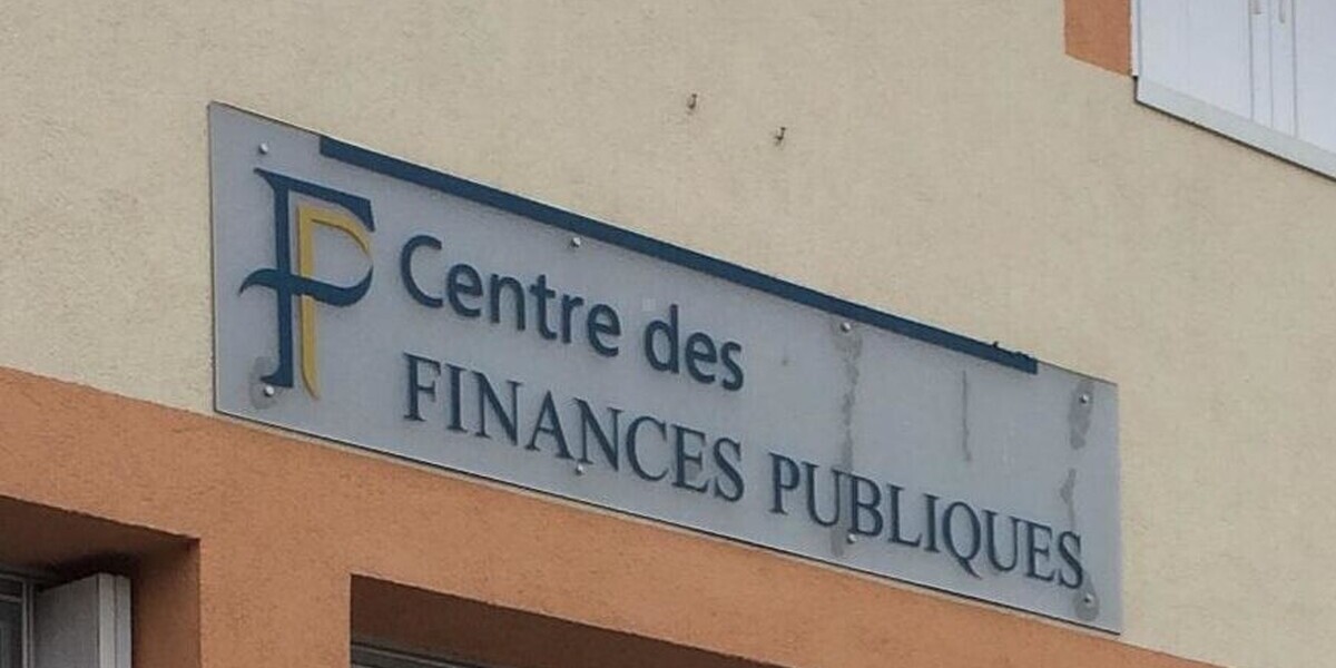 Dijon : le fisc se met à la langue des signes pour accueillir sourds et malentendants