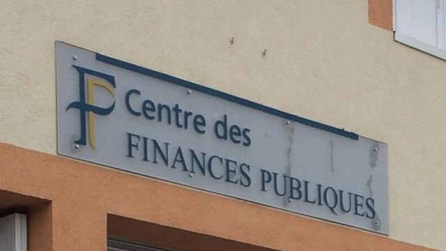 Dijon : le fisc se met à la langue des signes pour accueillir sourds et malentendants Dijon : le fisc se met à la langue des signes pour accueillir sourds et malentendants