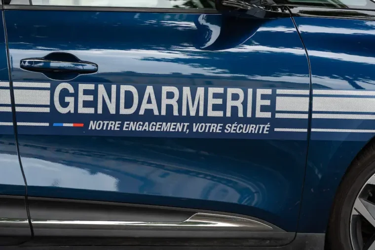 Double mort par arme à feu en Saône-et-Loire , l'hypothèse d'un féminicide examinée