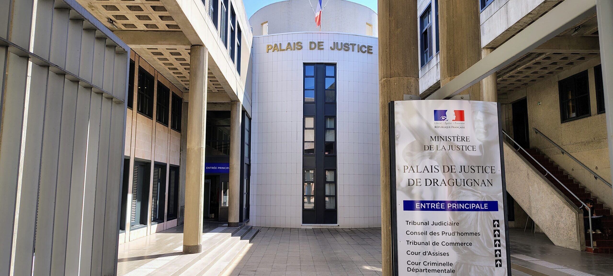 Draguignan: The trial of Moroccan singer Saad Lamjarred, accused of rape, opens behind closed doors.