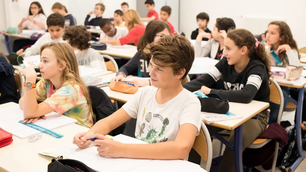 Éducation à la sexualité : moins d’un jeune sur deux a bénéficié de plusieurs séances à l’école