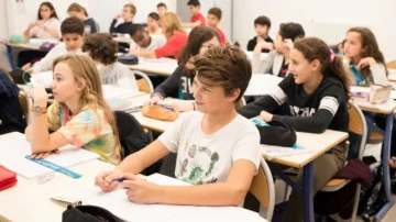 Éducation à la sexualité : moins d’un jeune sur deux a bénéficié de plusieurs séances à l’école