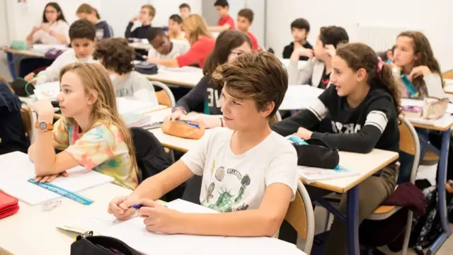 Éducation à la sexualité : moins d’un jeune sur deux a bénéficié de plusieurs séances à l’école