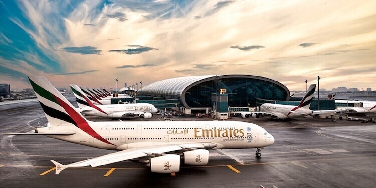Emirates affiche un bénéfice en hausse, malgré la guerre et les détours dans le ciel du Moyen-Orient