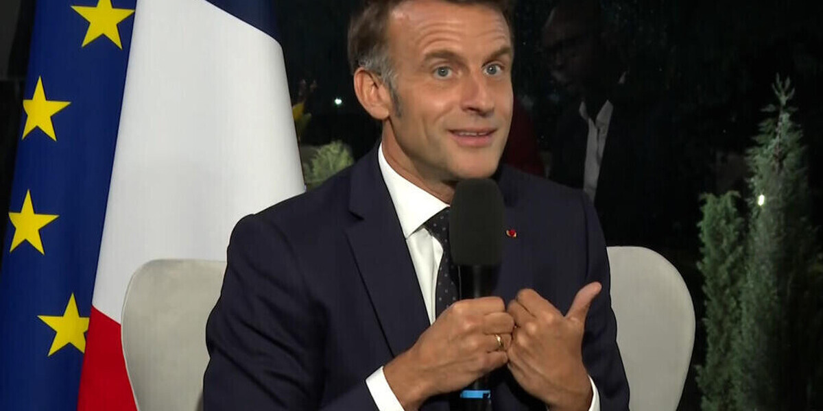 Emmanuel Macron défend une vision « entière » de la double nationalité