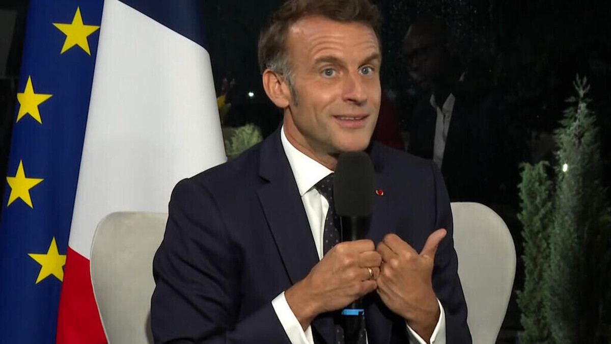 Emmanuel Macron défend une vision « entière » de la double nationalité