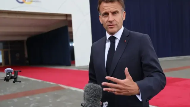 Emmanuel Macron relance le dossier des détenus arméniens face à Bakou