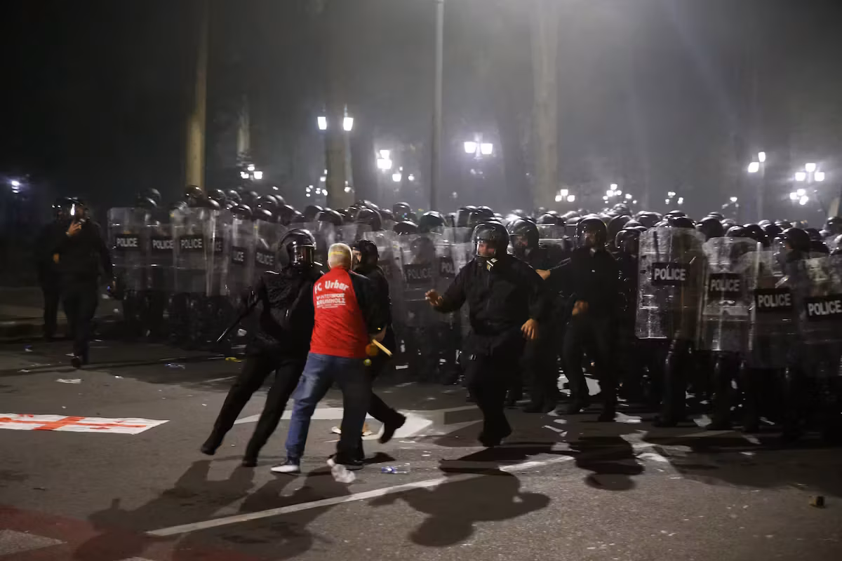 En Géorgie, un opposant condamné à la prison pour avoir appelé à une « révolution pacifique »En Géorgie, un opposant condamné à la prison pour avoir appelé à une « révolution pacifique »