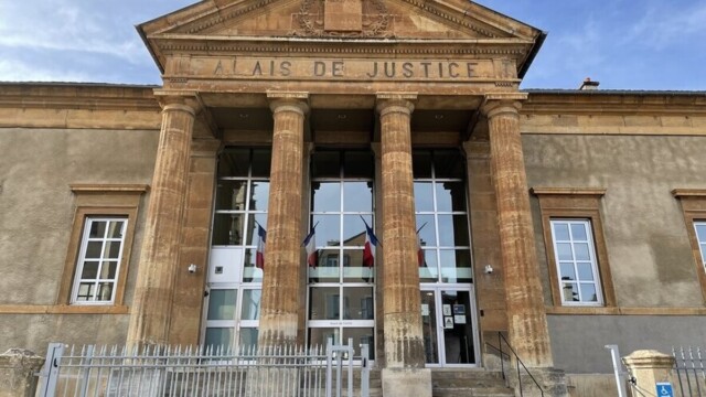 En Lozère, un ex-dentiste face au tribunal pour des soins jugés inutiles