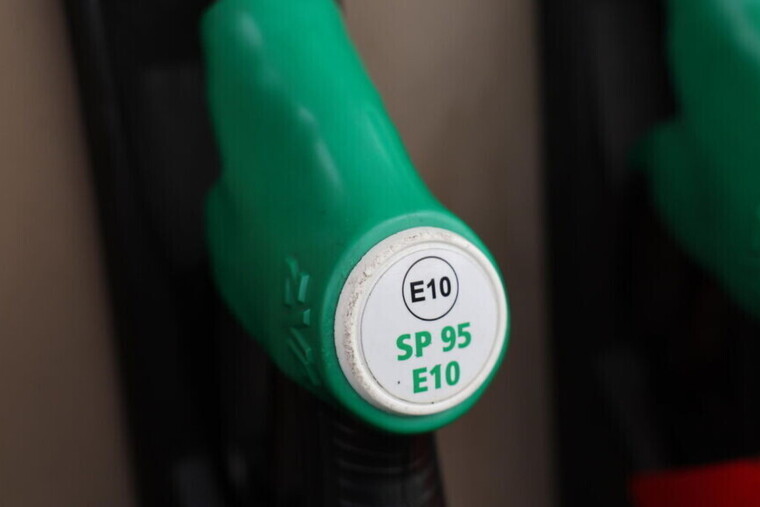 Essence: le SP95-E10 repasse au-dessus des 2 euros et ravive la colère à la pompe