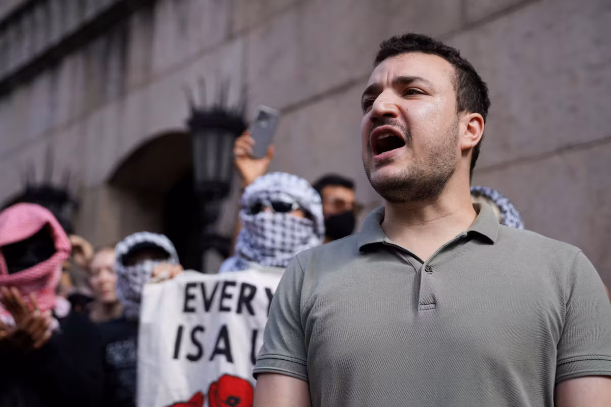 United States: Pro-Palestinian activist Mahmoud Khalil appeals to the Supreme Court to avoid re-arrest
