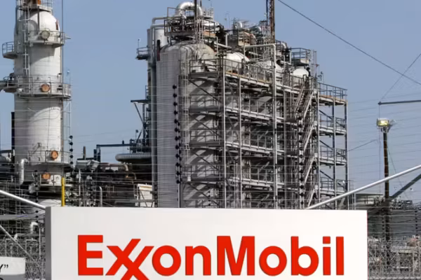 ExxonMobil trébuche au premier trimestre, malgré des ventes solides