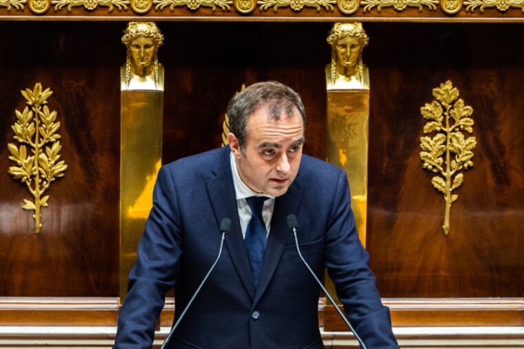 Face à la flambée des prix à la pompe, Sébastien Lecornu prépare de nouveaux soutiens pour juin