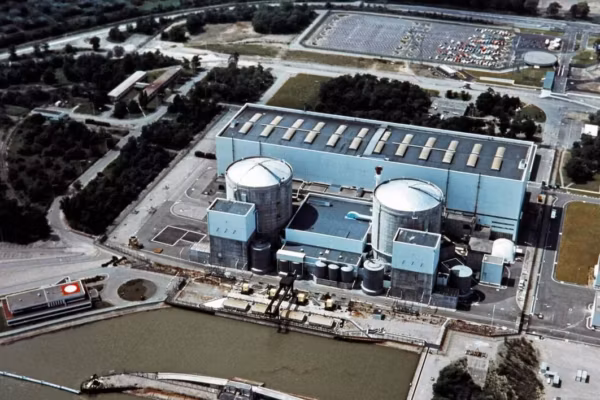 Fessenheim: l’État lance le démantèlement total, avec une échéance fixée à 2048