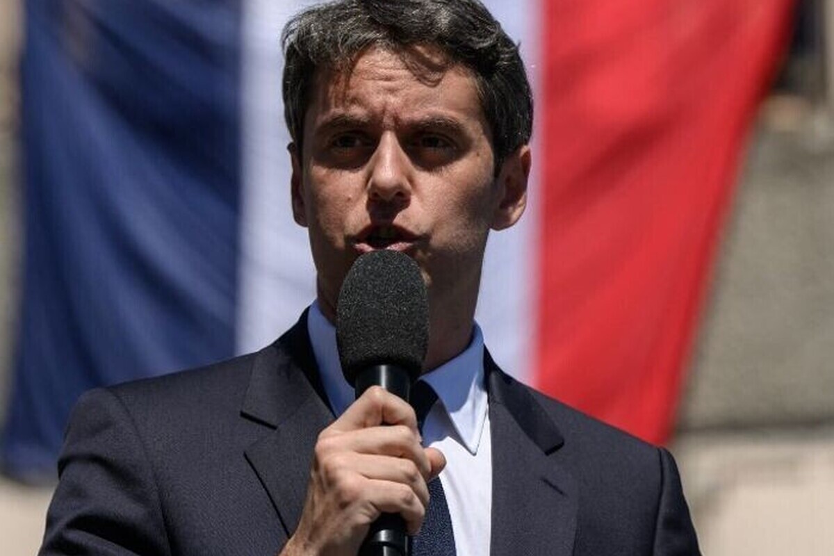 Gabriel Attal officialise sa candidature à la présidentielle de 2027