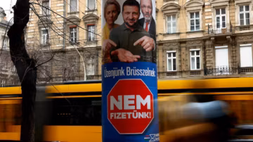 Hongrie : un magnat des médias proche d’Orbán propose de céder ses entreprises à l’État après un tournant politique