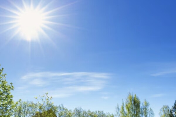 Météo : soleil, douceur et premiers parfums d’été sur la France ce vendredi
