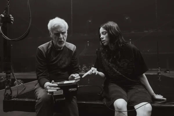 Billie Eilish en 3D par James Cameron : une immersion bluffante, un montage qui frustre