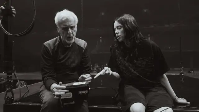 Billie Eilish en 3D par James Cameron : une immersion bluffante, un montage qui frustre