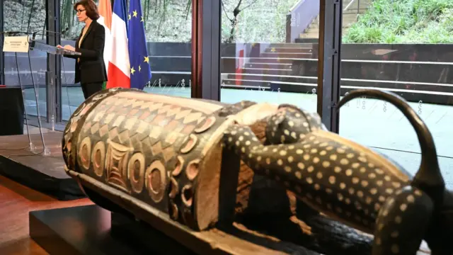 Le Parlement adopte à l'unanimité une loi-cadre pour restituer les œuvres pillées durant la colonisation