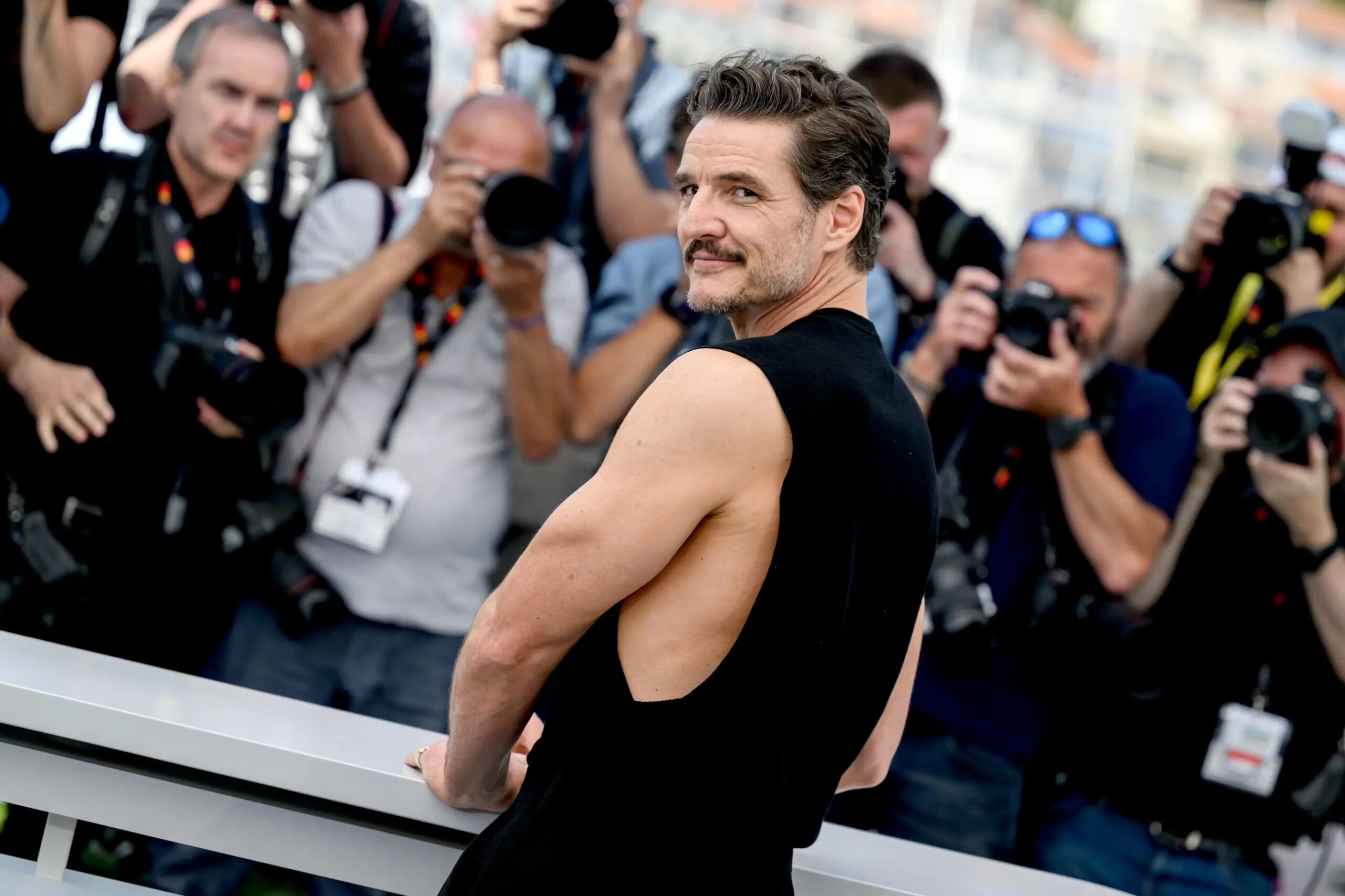 Private jets in Cannes: environmental activists call on stars to follow Pedro Pascal's example