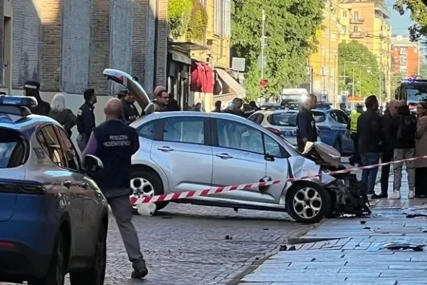 Italie : une voiture fonce dans la foule à Modène, plusieurs blessés graves